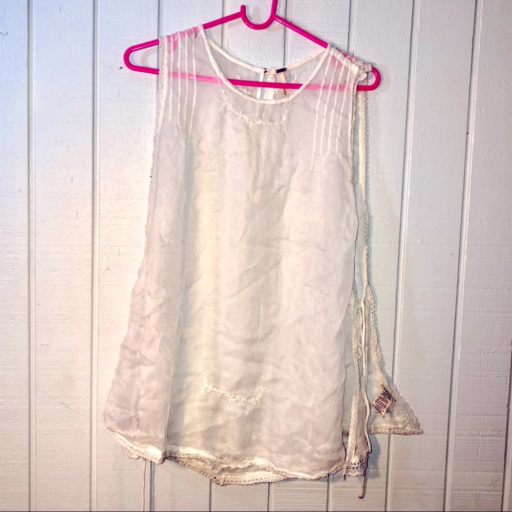 Free people white lace sheer cami blouse. Women’s size large